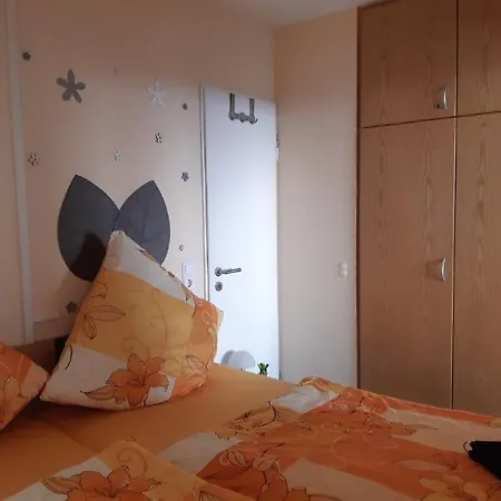 Mit Schoener Weitsicht Auf Bodensee Und Berge Mit Indoorpool * Oberteuringen