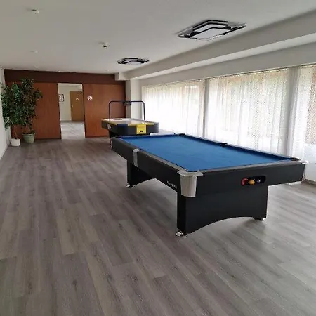 Mit Schoener Weitsicht Auf Bodensee Und Berge Mit Indoorpool * Oberteuringen